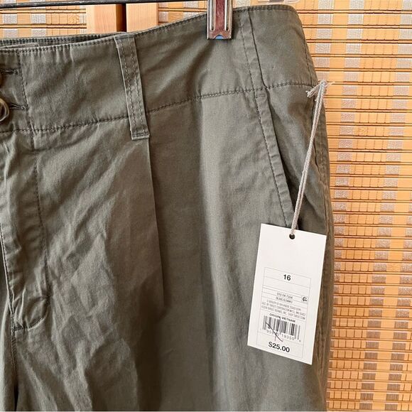 A New Day Olive High waisted Stretchy Capris NWT 16 - Picture 4 of 6